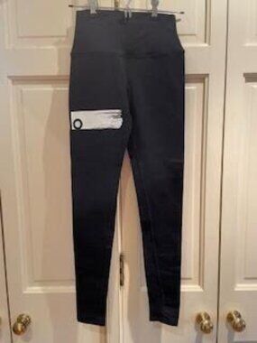 Alo Yoga Black Leggings with Paint white Logo